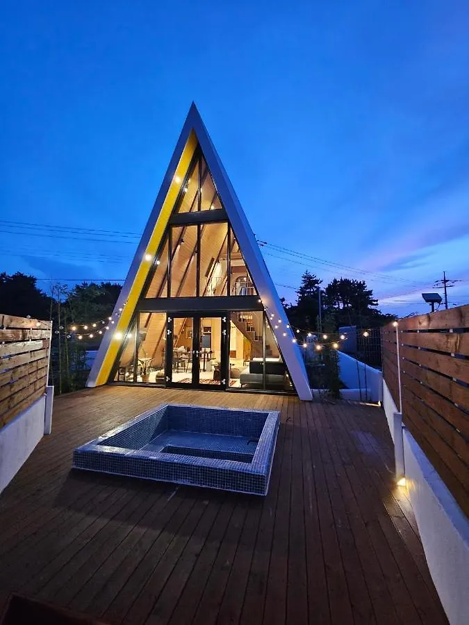 Holiday home Dongbok Sanjang Jeju Villa